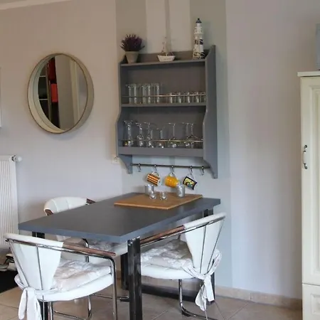 Near The With Sun Balcony Apartment *